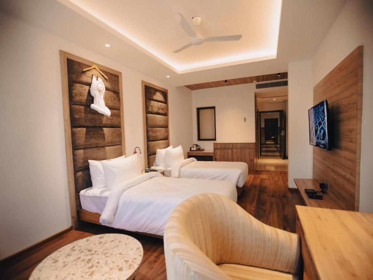 Clarks Inn Express, Dehradun Exterior foto